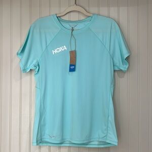 NWT Hoka One One women’s performance short sleeve top